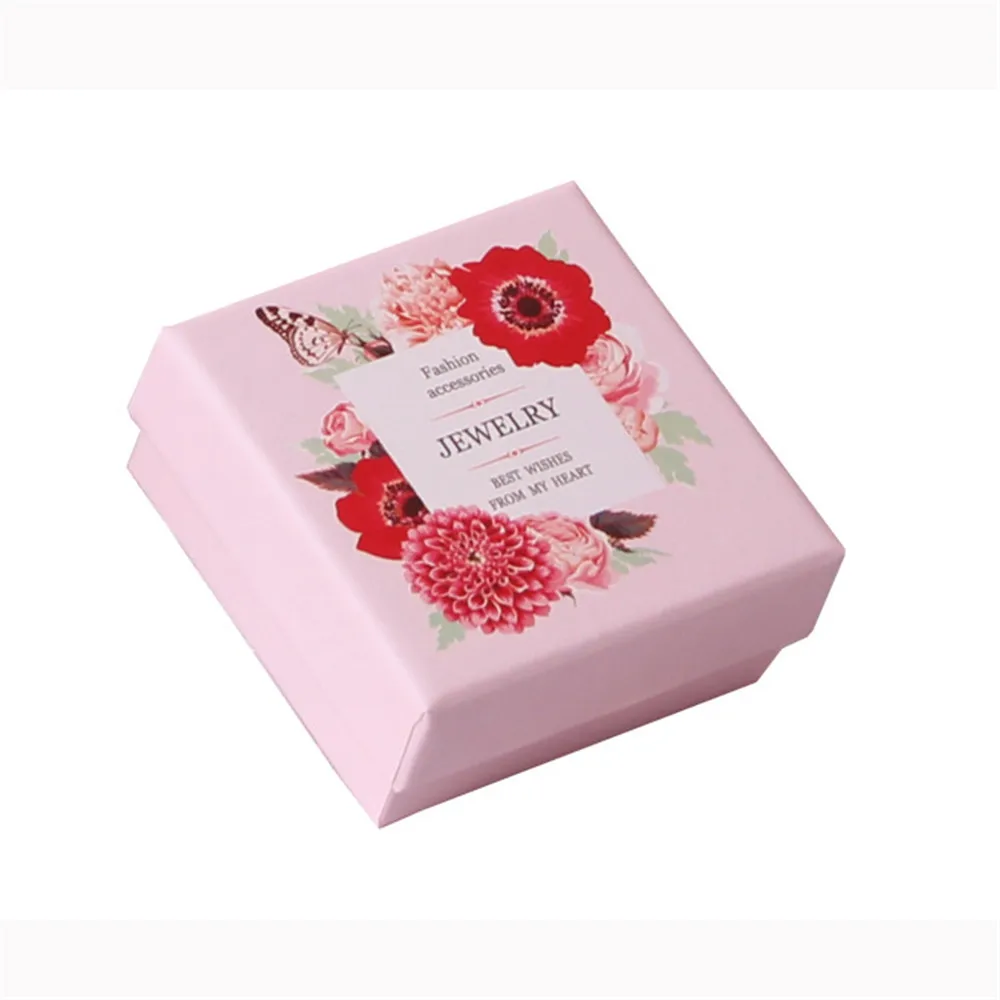 

Бархатная овальная коробка для колец