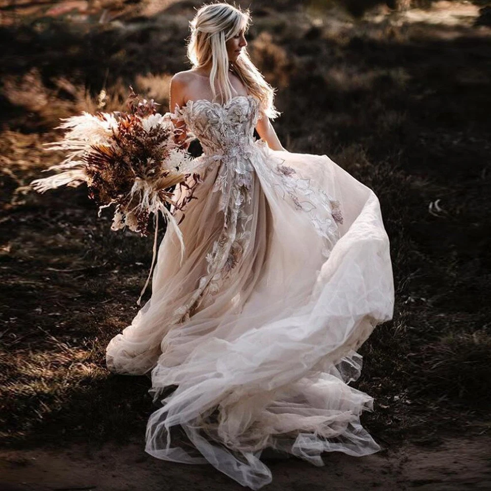

Floral Appliques Romantic 2022 Country Wedding Dresses Lace A-Line Off Shoulder Backless Sexy Tulle Boho Bridal Gowns
