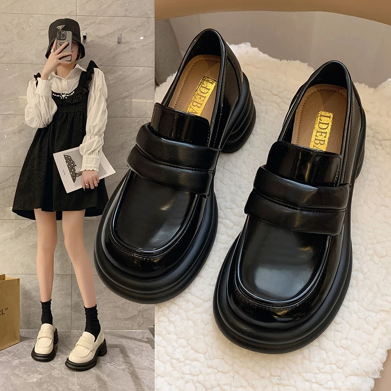 

Retro Woman Shoes Oxfords All-Match Casual Female Sneakers Clogs Platform Round Toe Loafers With Fur Flats Leather On Heels Cree
