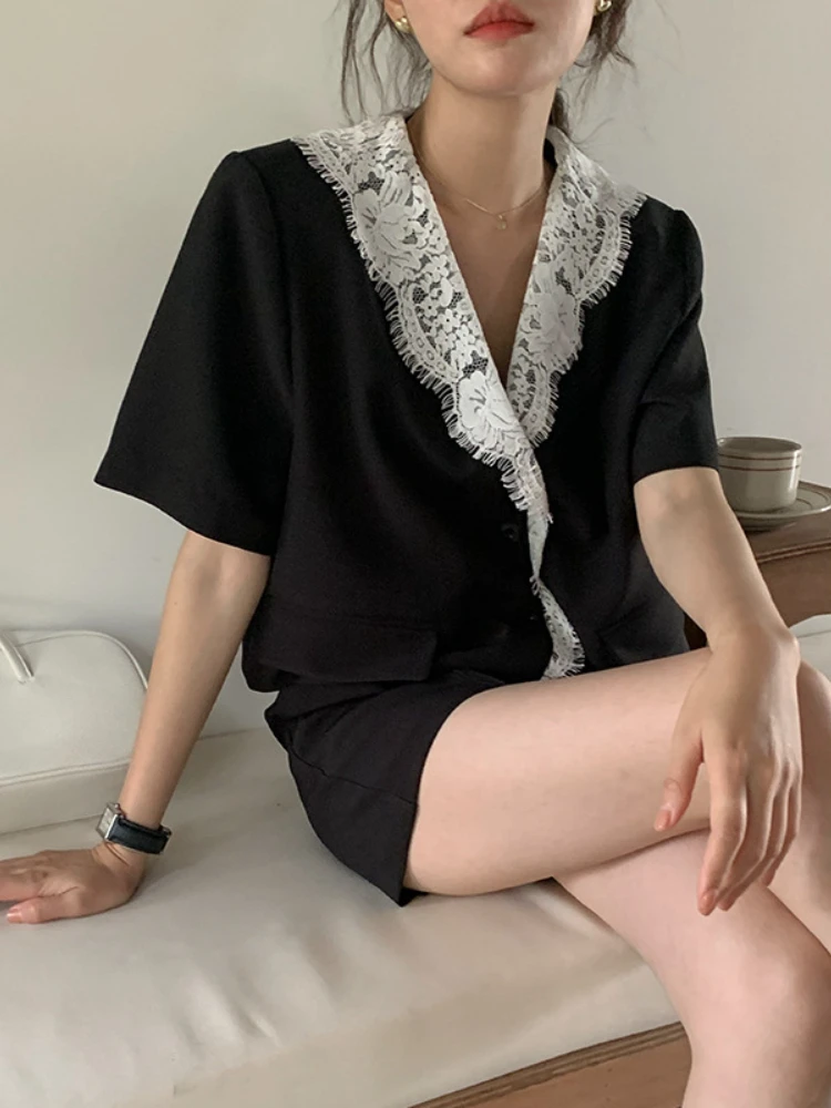 

Lace V-neck Small Suit Women's Design Sense Single-breasted Short-sleeved 2022 Summer New Korean Version Top T-shirt