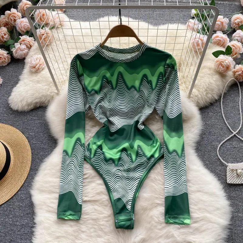 

Spring 2022 new fashion printed round neck T-shirt slim long sleeve Women's versatile top