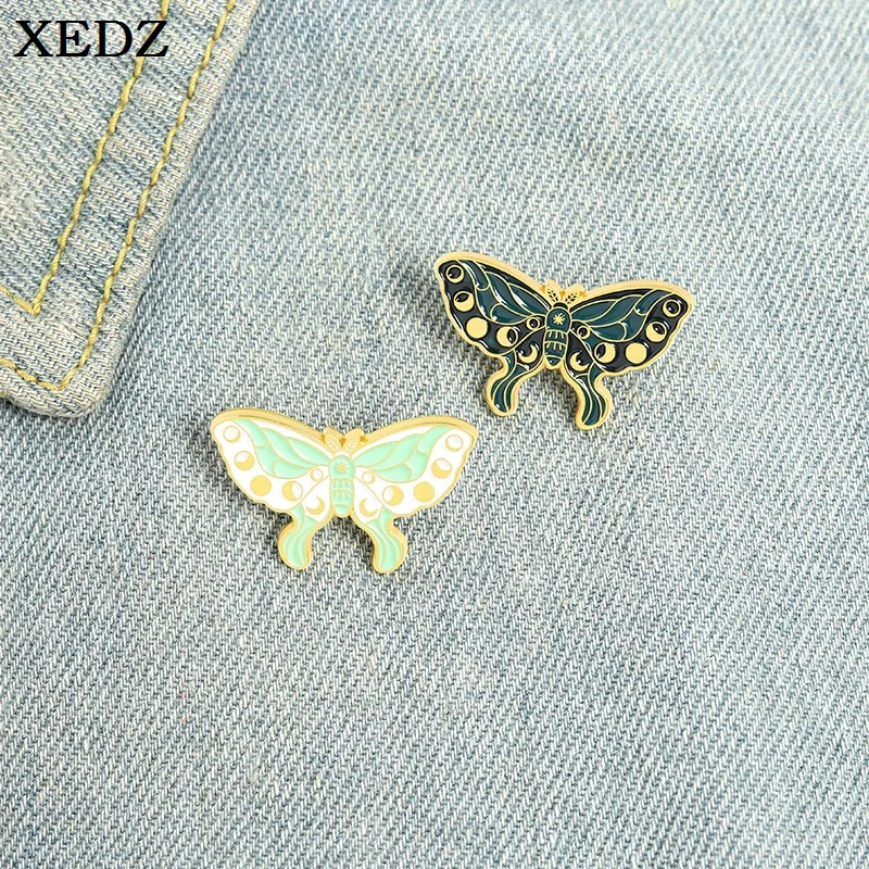 

Butterfly Moth Brooch Sun Moon Star Pattern Brooch Fashion Vintage Style Insect Badge Clothes Accessories Ladies Jewelry Brooch