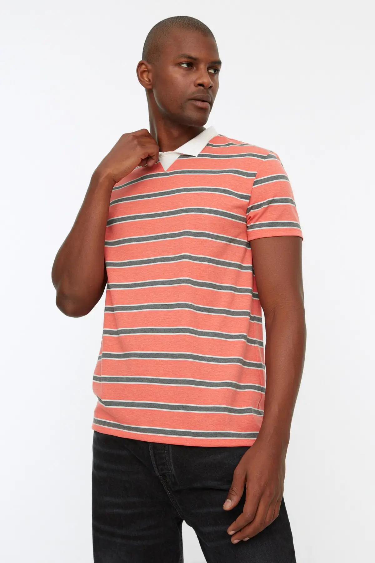 

Men's Regular Fit Striped Polo Collar T-shirt TMNSS22PO0016