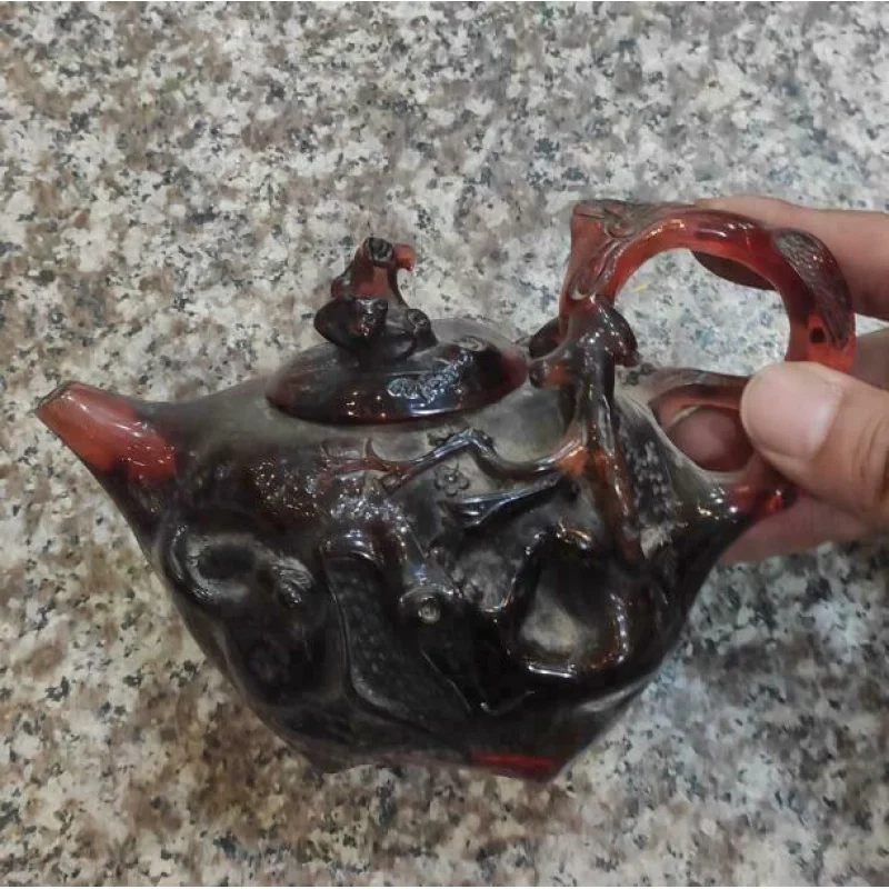 

Редкий Янтарный резной чайник в Китае