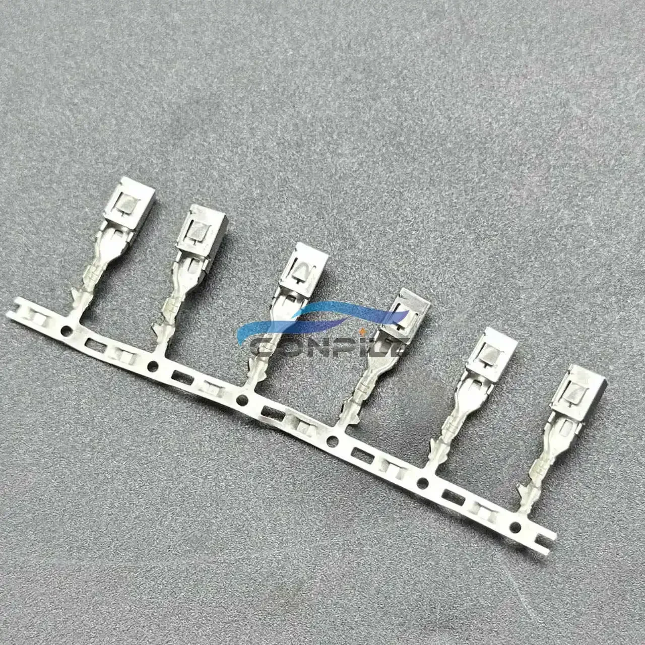 

разъем жгута задних фонарей BMW 6PIN