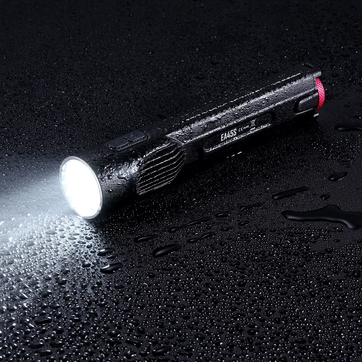 

Оригинальный Nitecore EA45s 4 × AA 1000Lms фонарик для кемпинга прожектор для походов на открытом воздухе спасательный твердый портативный тактический фонарь