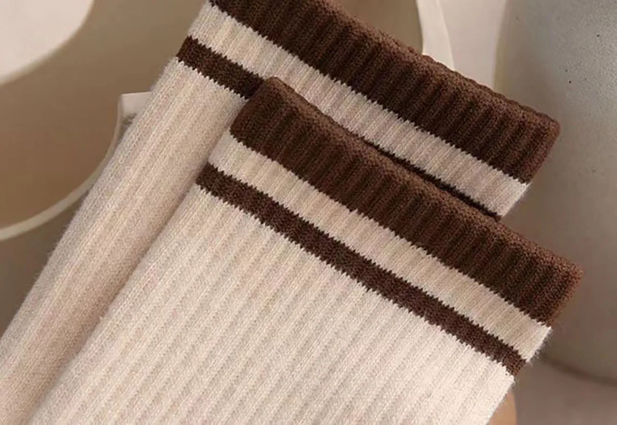 Simple New Sports Women Socks Set 10 Pairs Casual Fashion Black White Ladies Socks Breathable Soild Color Moving Girls Socks