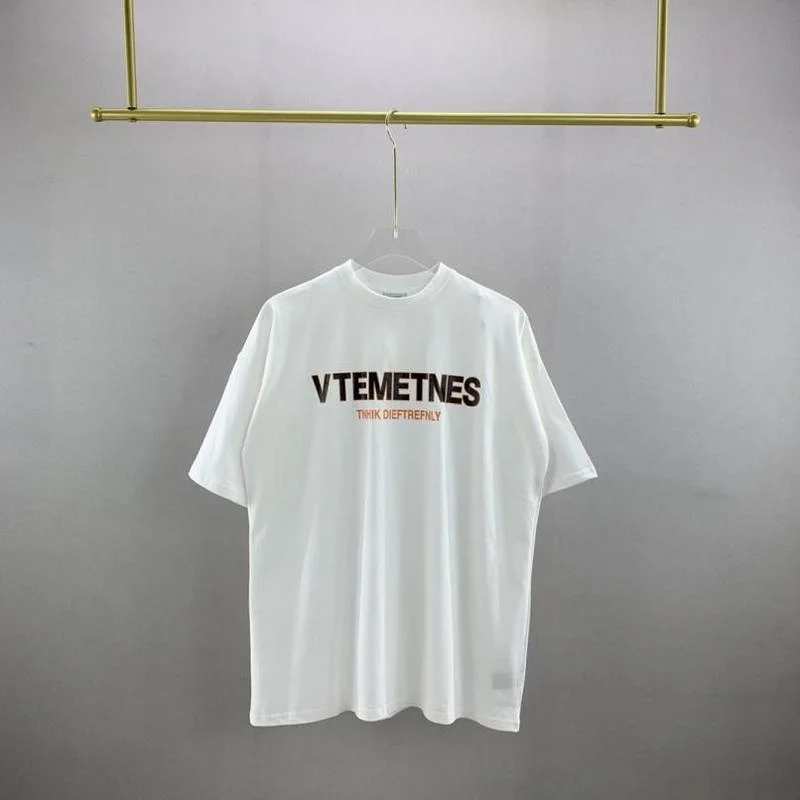 

22SS Colorful Letter Printing Vetements T Shirt Men Women EU Size 100% Cotton Vetements Top Tees Fashion Summer Hippie Clothes