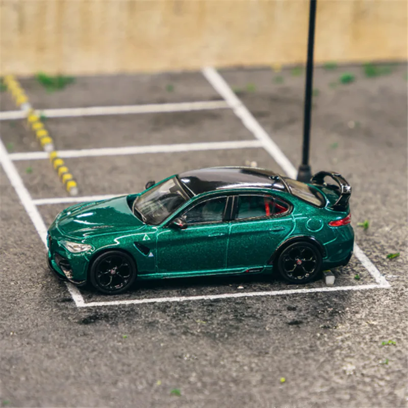 

Модель спортивного автомобиля Bburago 1:43 Alfa Romeo Giulia GTAm, модель модели автомобиля, коллекционные игрушки