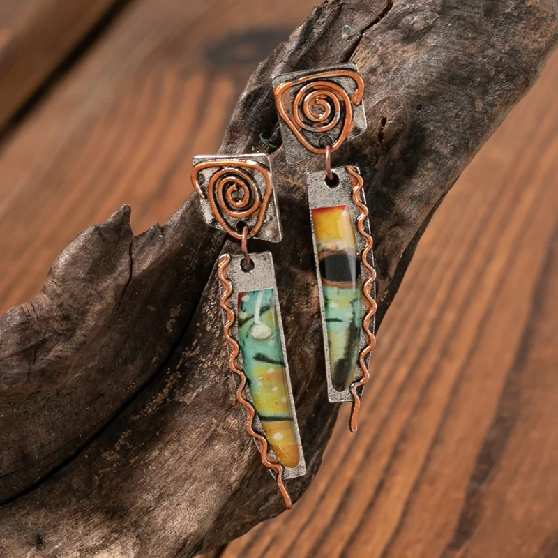 

Vintage Tribal Spiral Dangle Earrings for Women Metal Geometry Twist Bronze Metal Painting Pattern Ethnic Earrings Gift