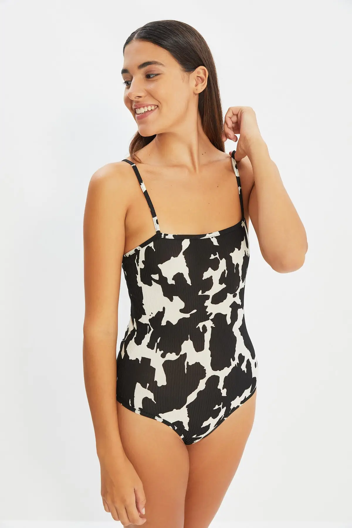 

Trendyol Animal Printed Knitted Body THMAW22BD0067