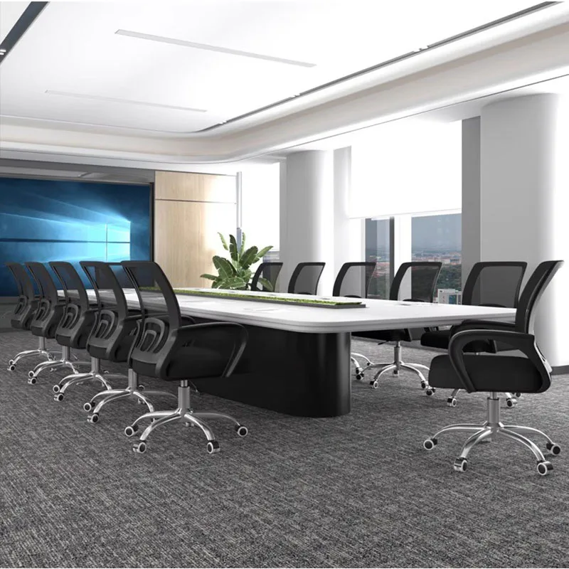 Рисунок 4 - Обычное кресло с колесами