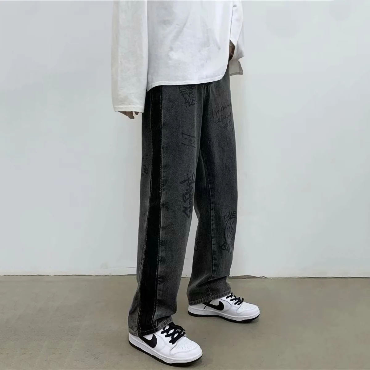 Four Seasons Men's Jeans Loose Fashion Floor Trousers Personality Printing Straight Loose Fashion Brand Streetwear Ins Hot Sale