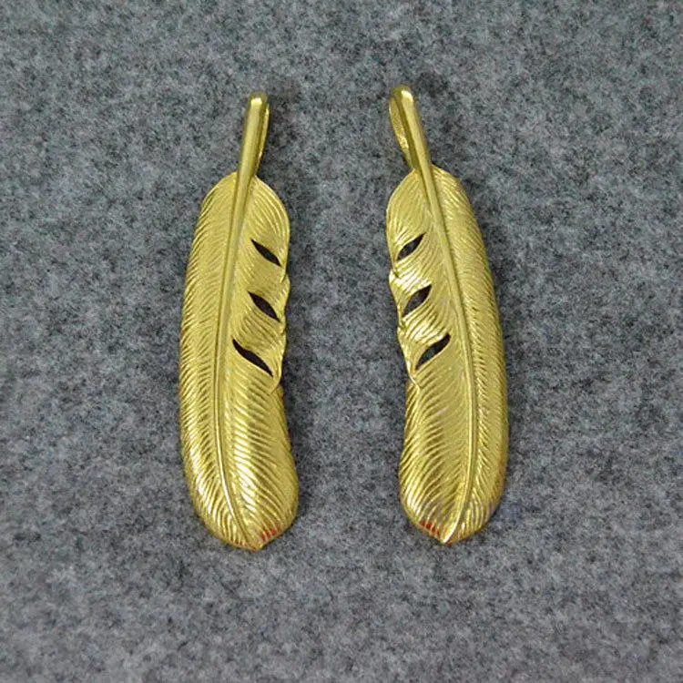 

Silver Feather Pendant Fashion Trend Necklace Pendant Eagle Feather Pendant