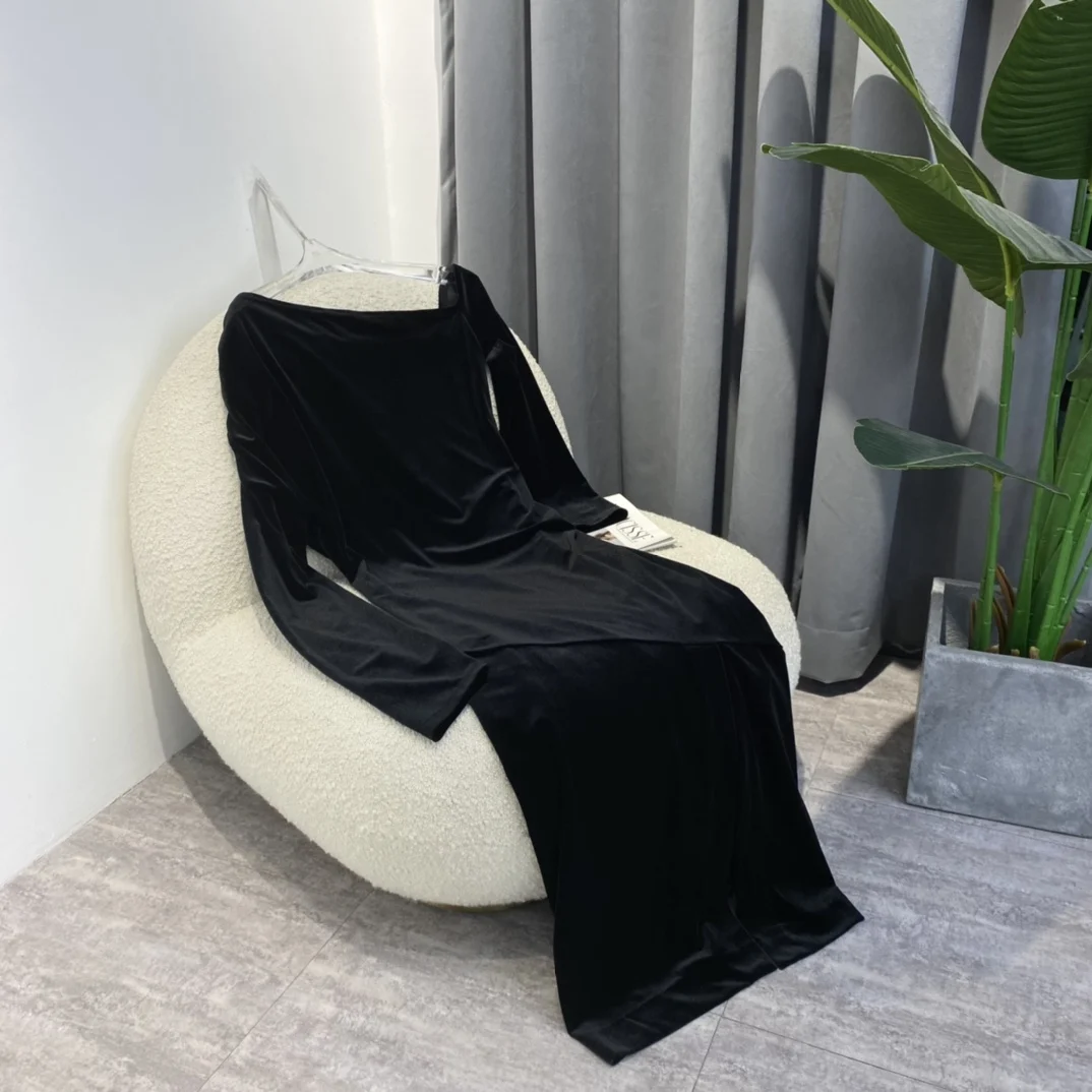 

Винтажное праздничное платье-футляр, черное/бордовое привлекательное симметричное вечернее платье-футляр до середины икры с открытыми бок...