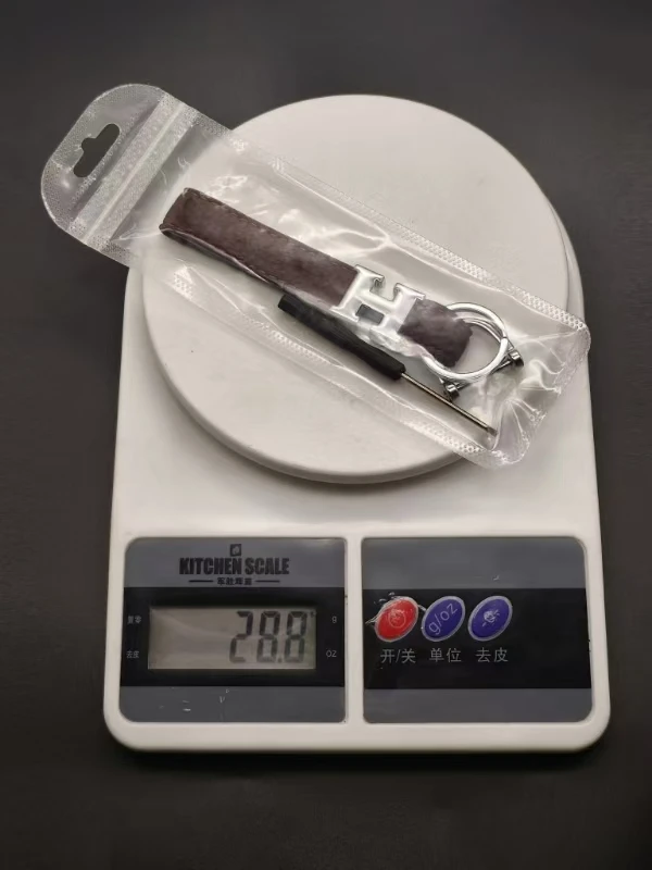 

Подходит для Mercedes Benz Vw Toyota Audi Bmw, кожаный брелок ручной работы, металлические брелоки, цепочки, автомобильный брелок для ключей