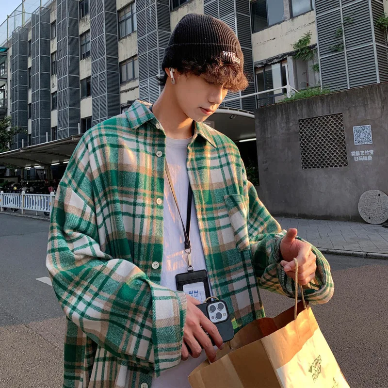 Autumn Thicken Woolen Shirt Men Fashion Retro Casual Plaid Shirts Mens Streetwear Korean Loose Long-sleeved Shirts Men M-2XL