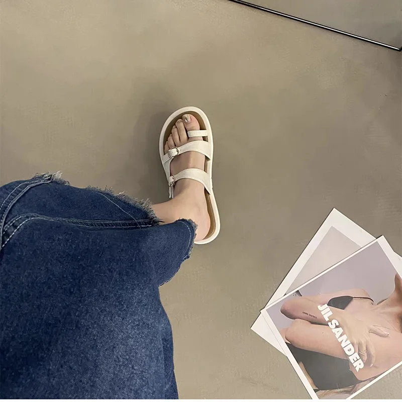 Sandals Women Summer New 2023 Korean Version Clip Toe Flip Flops Outdoor Fashion Flat Casual Non-slip Sandals Female Beach Mules