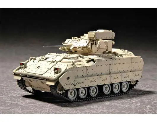 Trumpeter 07296 масштаб 1:72 M2A2 Bradley пехотная Боевая машина |