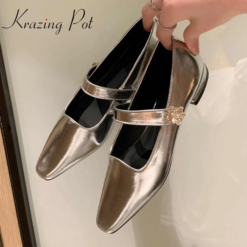 

Женские туфли-лодочки из лакированной кожи, большие размеры