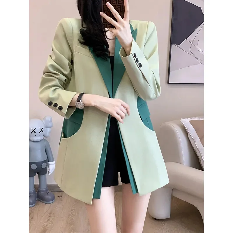 

2023 New Spring and Summer Korean Version Loose Temperament Thin Fragrance Senior Design Sense Niche Casual Blazer Top Female