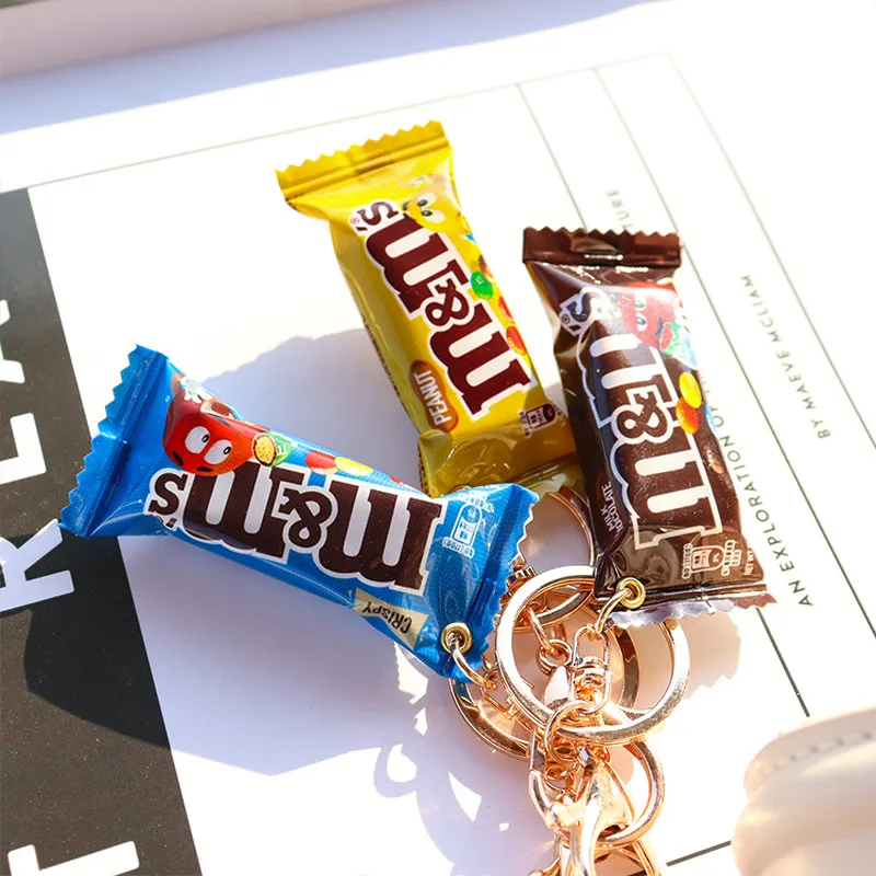 Фото Брелоки M&M's! Серия «Веселые имитации закусок»: синие, желтые и коричневые, подвески для рюкзаков, маленькие аксессуары №4