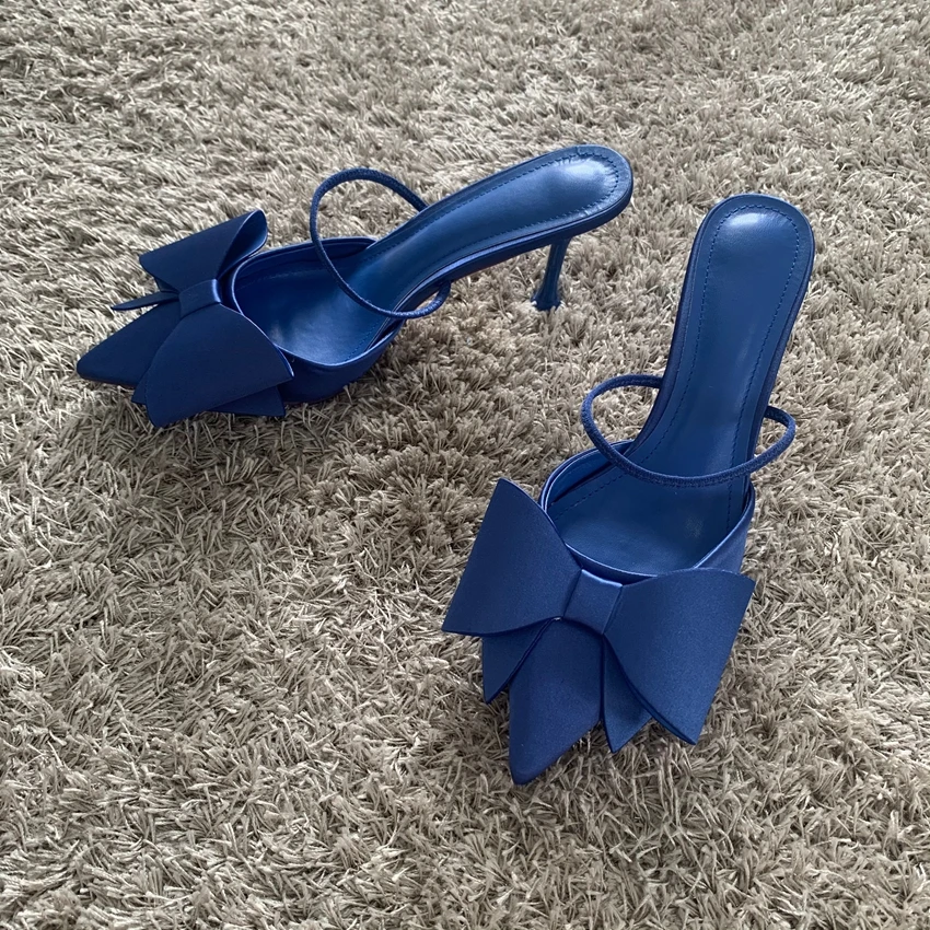 Женские туфли с бантом на высоком каблуке-шпильке острым носком 2024