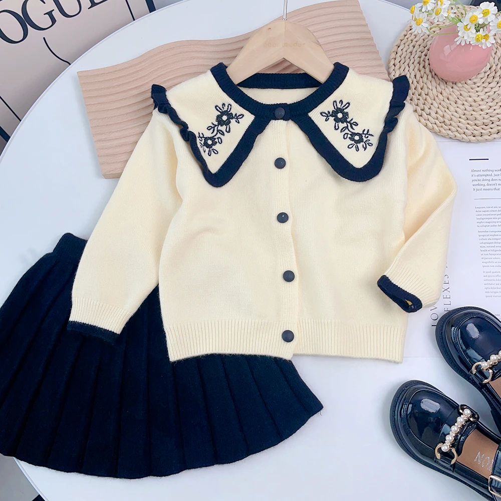 

Menoea Girls' Sweater Set 2023 Winter New Long Sleeve Flower Embroidery Lapel Knitted Top + Pleated Skirt Children's Sets