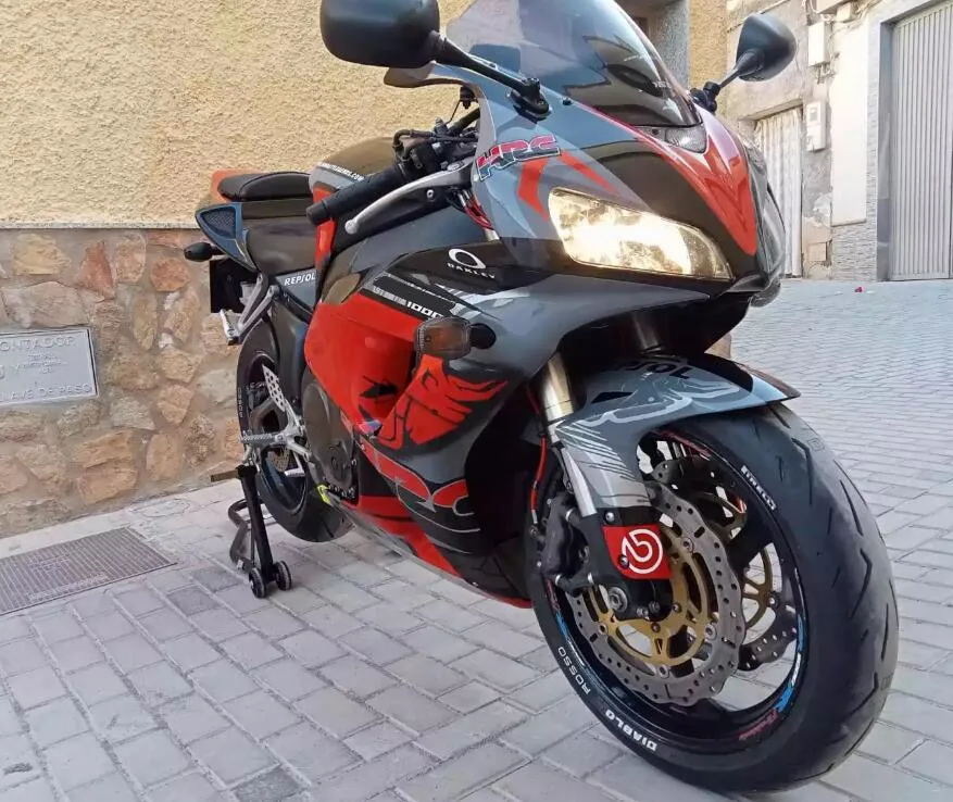 

Стильные новые комплекты обтекателей из АБС-пластика, подходят для HONDA CBR1000RR 2006 2007 06 07, комплект Красного матового кузова