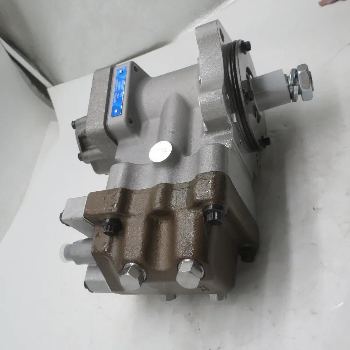 Originele Vrachtwagenmotoronderdelen Hogedruk Brand Megainjectiepomp Ccr1600 P/N 5594765 С/Н 0095098 Auto-Onderdelen