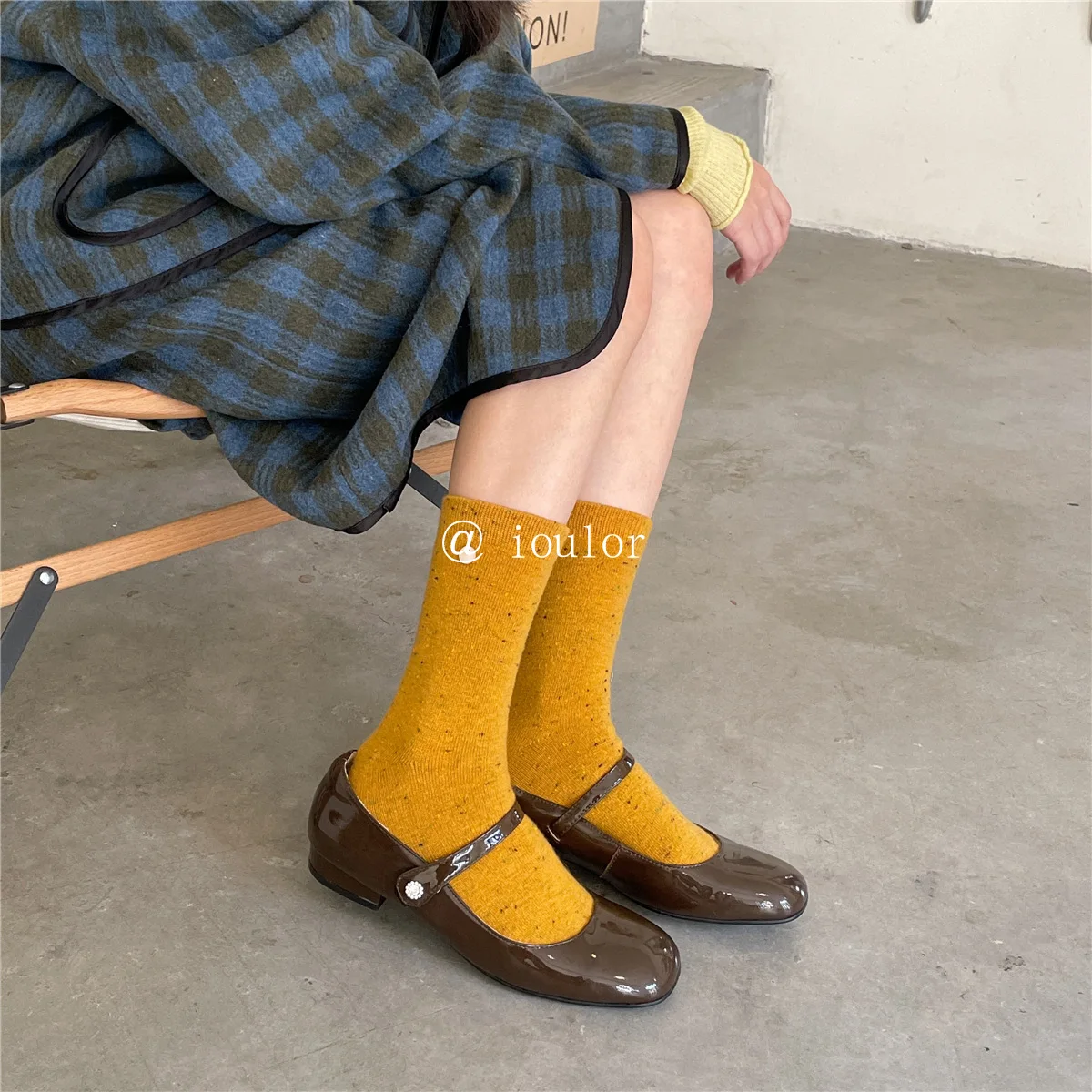 

Autumn Winter Thermal Women Socks 10% Wool Cashmere Thick Long Socks Women Japanese Fashion Harajuku Retro Vintage Crew Sock Sox