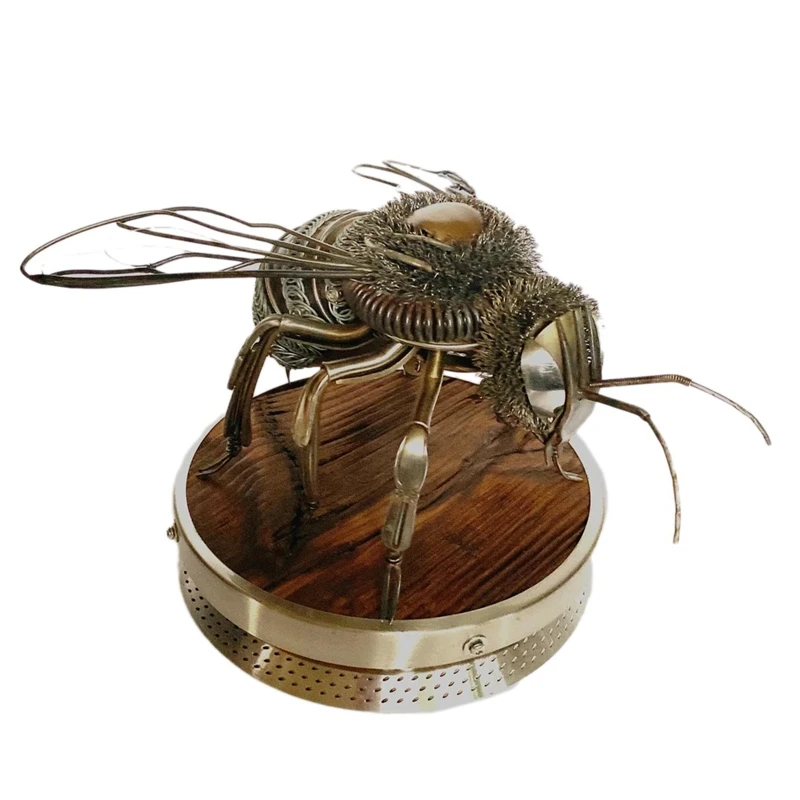 

Metal Bee Sculpture Interior Decoration 3D Resin Bee Decorative Simulation Bee Ornament Queen Bee Sculpture
