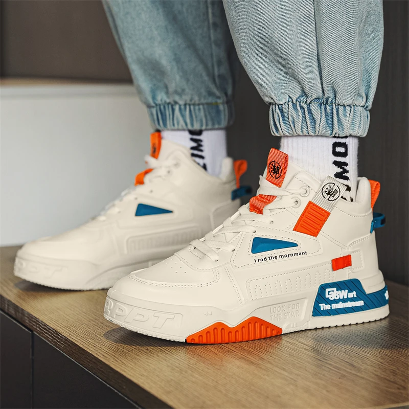 Рисунок 5 - Модные высокие мужские кроссовки