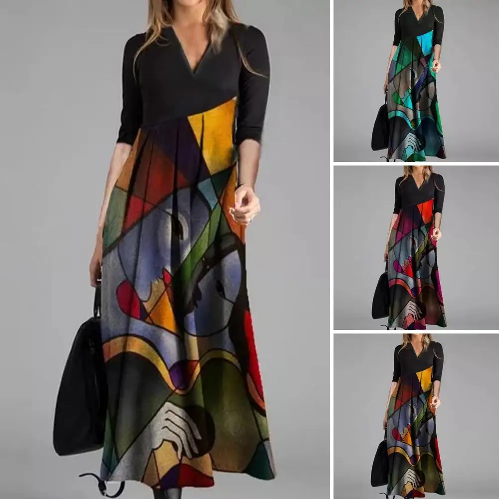 Женское длинное платье с V-образным вырезом