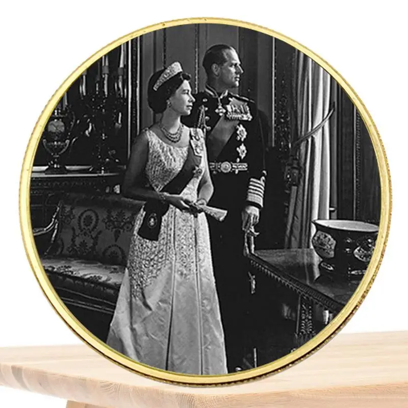 

Queen Commemorative Metal Coin Her Majesty The Queen Memorial Period Decor Coins With Words Patterns Queen Collectable Royal