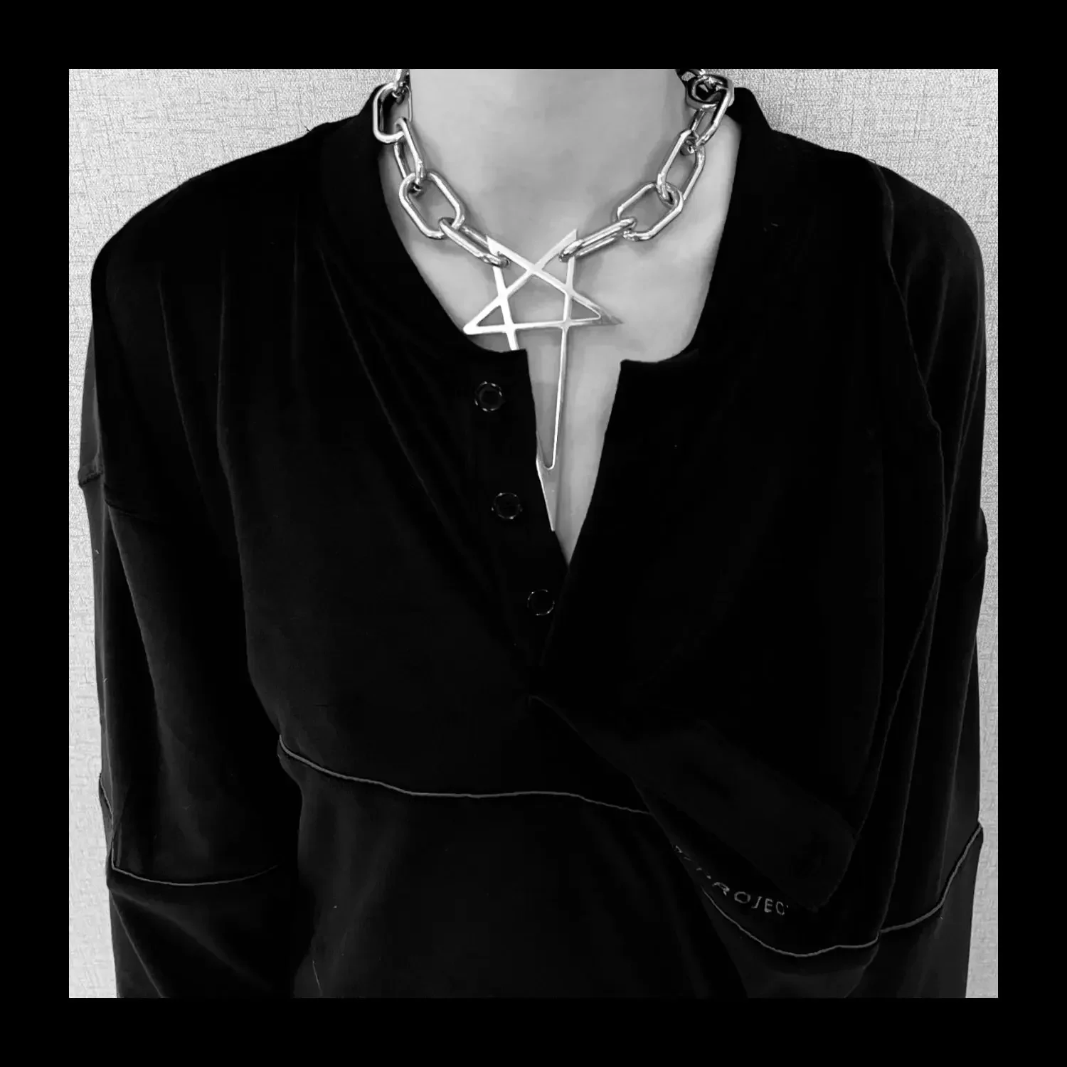 

Men's antique silver necklace men's accessories trendy, high-end, elegant, pure handmade, fashionable and commuting