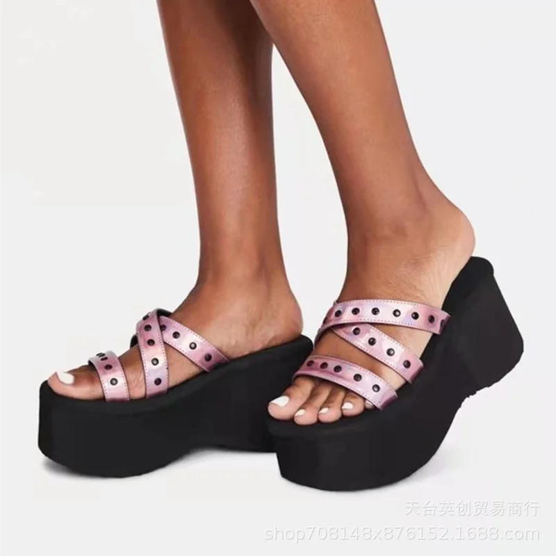 

Summer 2022 Platform Wedges Fashion Coth Slippers Hot Women's Metal Rivet Design Sandals for Women Narrow Band Shoes Women