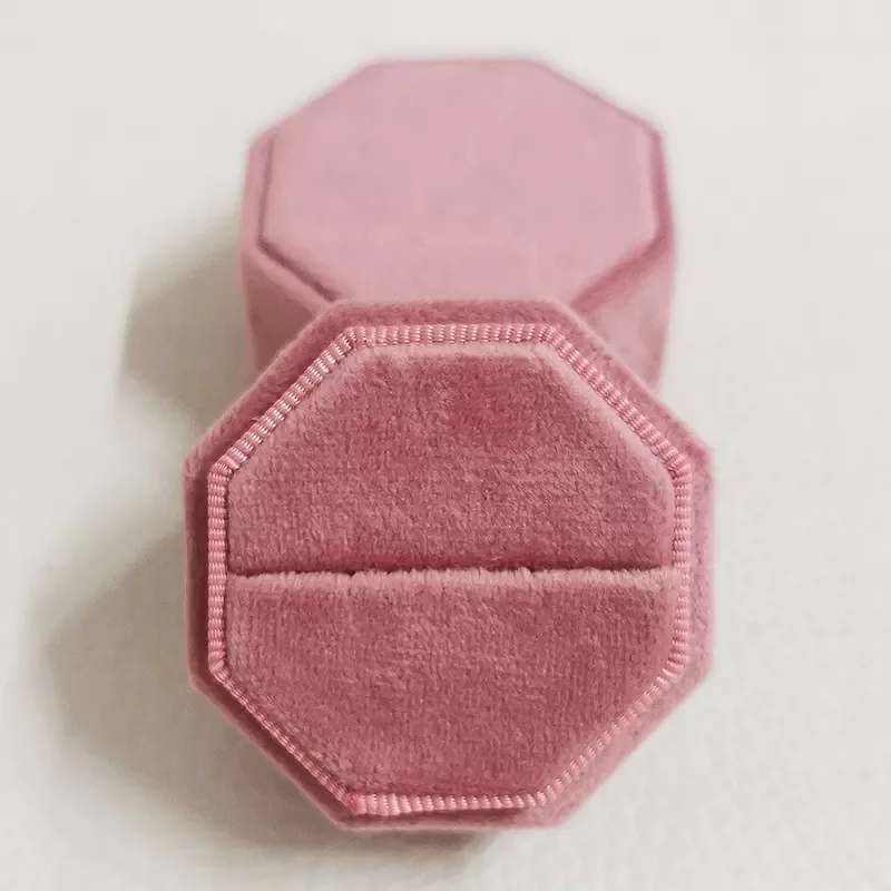 

2022 New Pink Display Gift Box for Ring Earring Jewelry Velvet Case Holder Packaging Storage of jewellery Moonso pink vevlet box