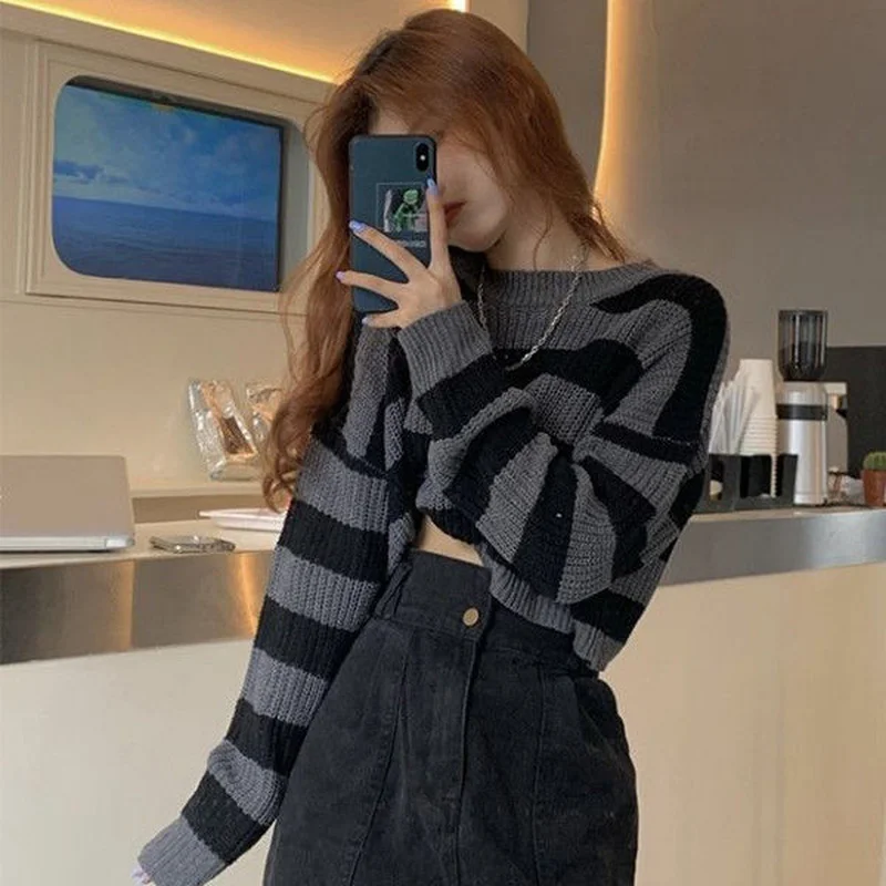 

Vintage Striped Sweater Women Black Gray Long Sleeve Pullover Korean Fashion 2022 New Autumn Harajuku Crop Knit Top Baggy
