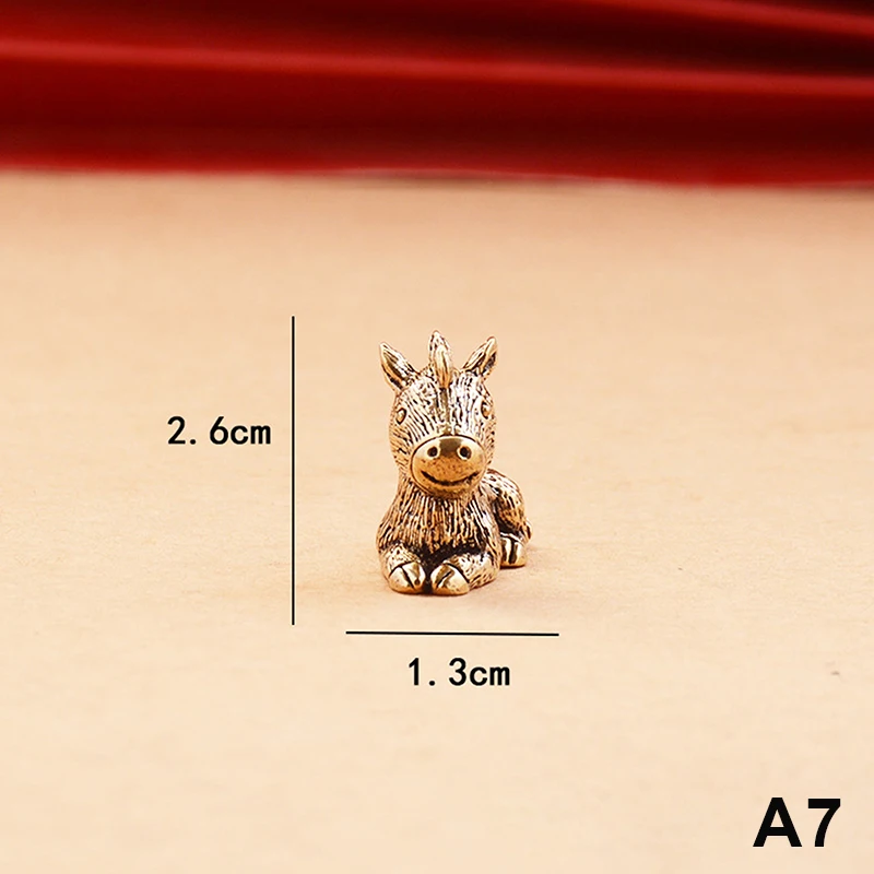 

Латунная статуя лошадь Зодиака