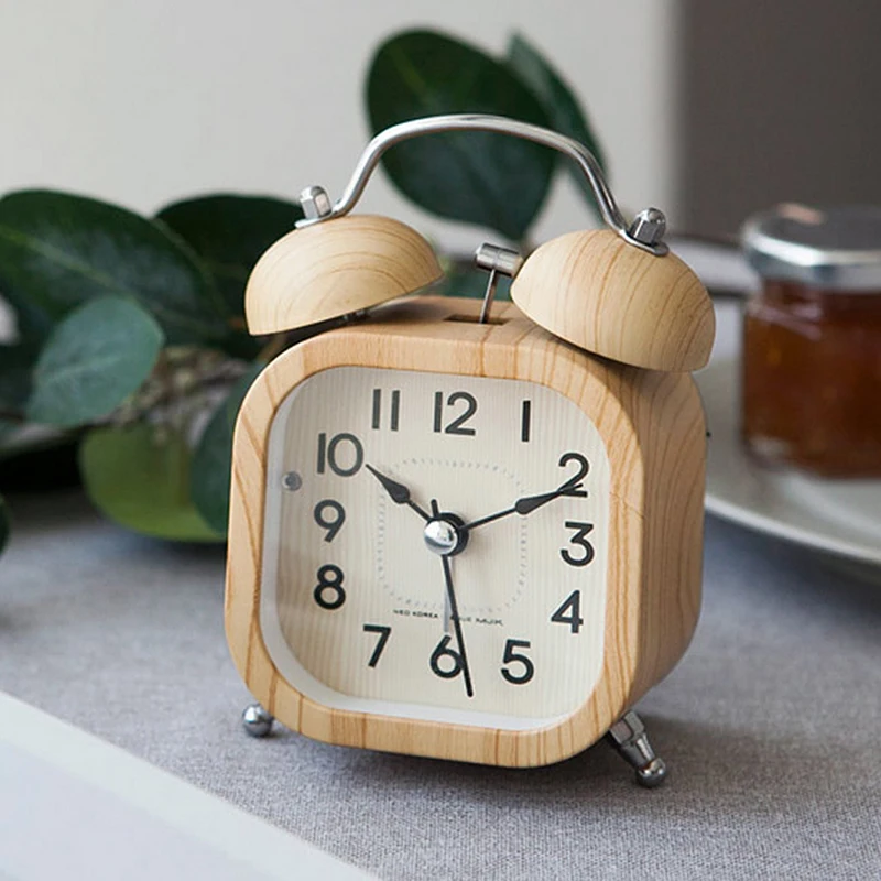 Alarm clock mute bedside bedroom modern minimalist luminous wood grain bell alarm student |