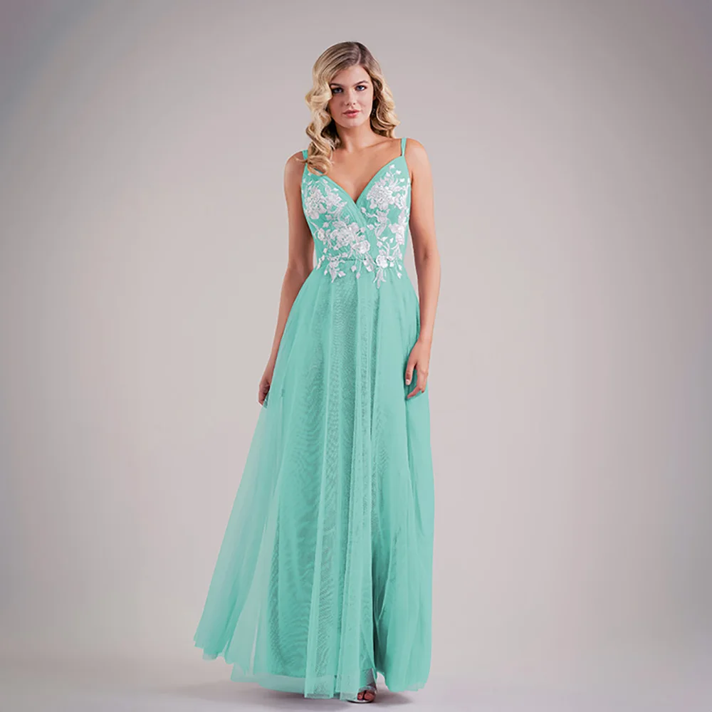 Рисунок 4 - Женское свадебное платье-футляр