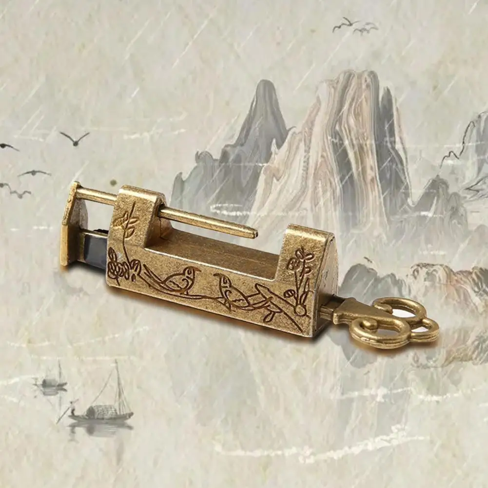 

Chinese Style Drawer Padlock Bird Flower Decor Horizontal Opening Zinc Alloy Anti Rust Vintage Padlock for Cabinet Decor