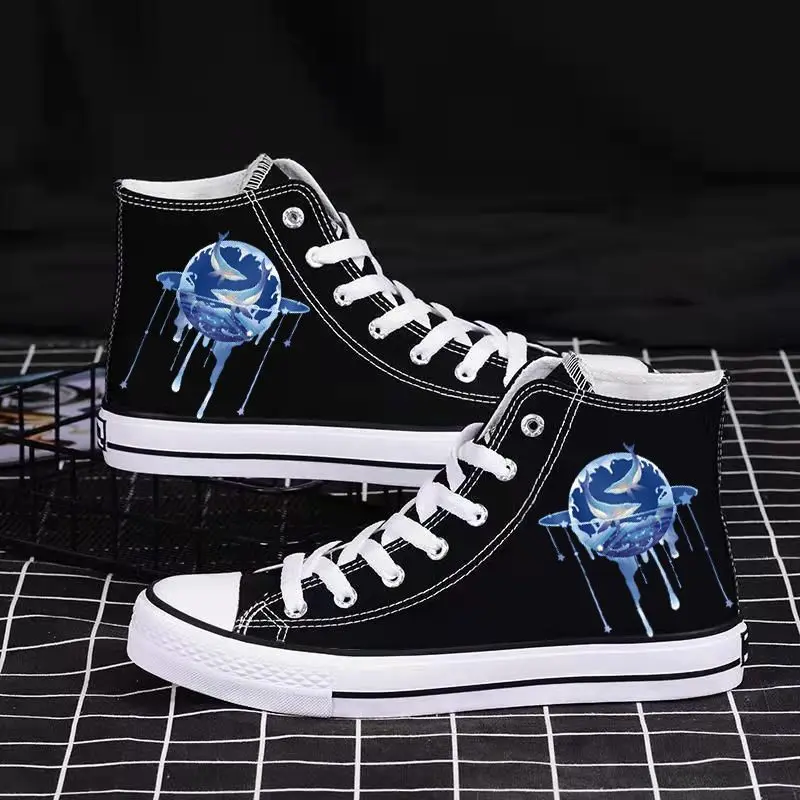 Рисунок 3 - Мужские холщовые туфли с высоким берцем и граффити