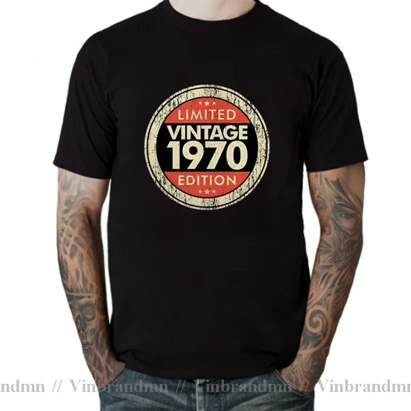 Limited Edition Vintage 1970 T shirt Rerto 50 years of being Awesome T-shirt Born in 50th Birthday gifts Tee