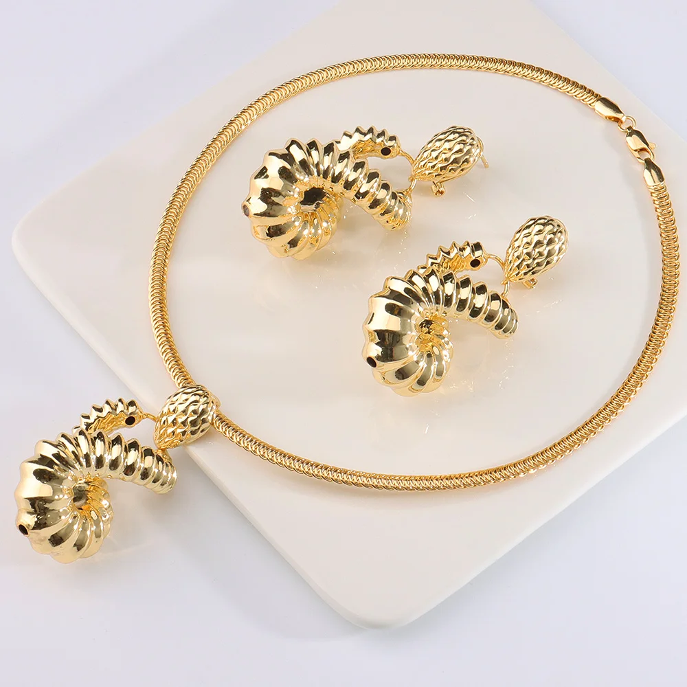 

Elegant Necklace Earring for Women Gold Plated Jewelry Set Trendy Gold Color Bridal Jewelry Sets Wedding Accessories Ladies