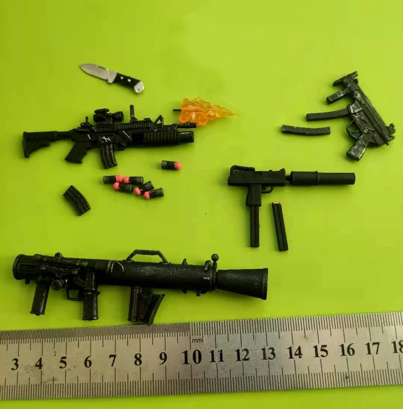 

Style B 1/12 Scale soldier Weapon GUN MP5 uzi M4 for 6" DAM 3ATOYS MEZCO Figure