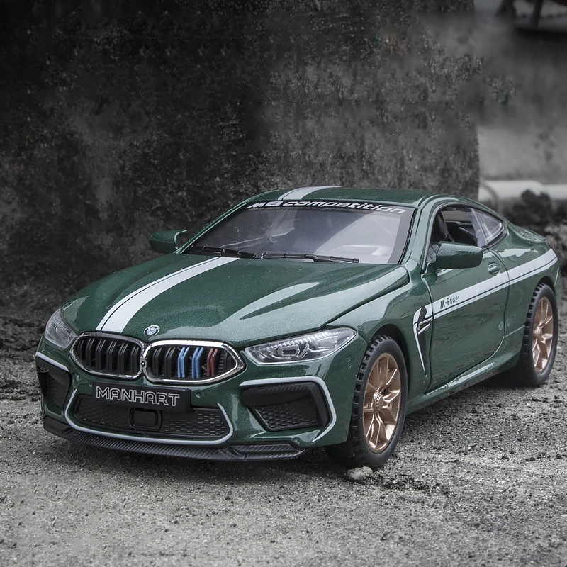 

1:32 BMW M8 Alloy Car Model Diecasts & Toy Vehicles Metal Toy Car Model Collection Sound and Light Simulation Childrens Toy Gift