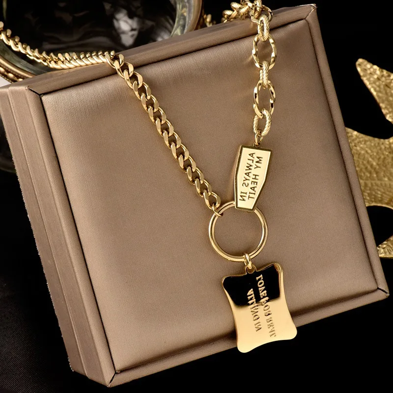 

New Titanium Stainless Steel Color Choker Necklace Fashion Luxury LetterHeart Pendant Women's Party Sweater Chain