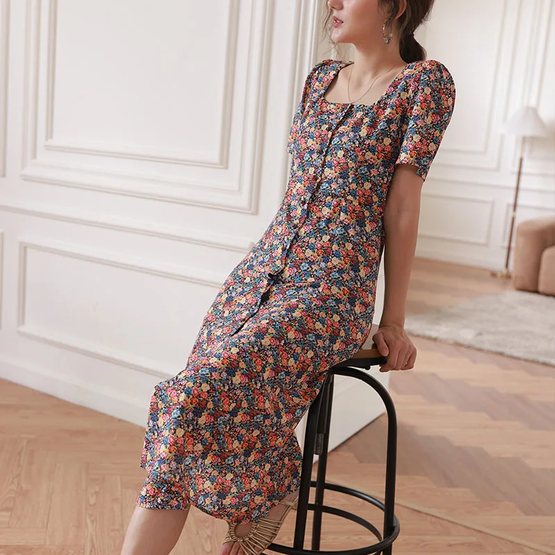 Spring and Summer 2023 New Women Square Collar Floral Short-sleeved Mid-length Dress